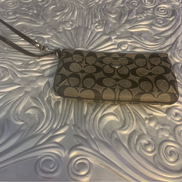 Coach Wristlet - Picture 5 of 5